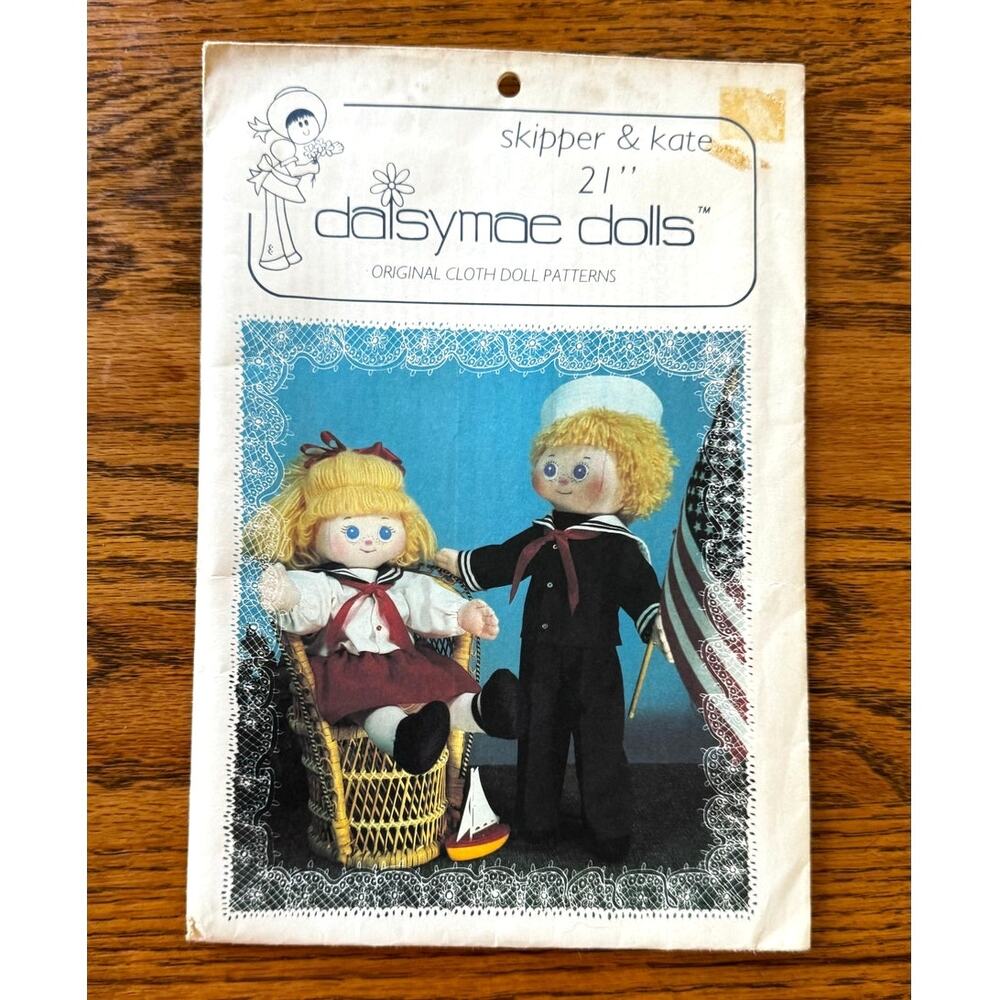 UNCUT Vintage 1980s Sewing Pattern Daisymae Doll Clothes Skipper & Kate 21"
